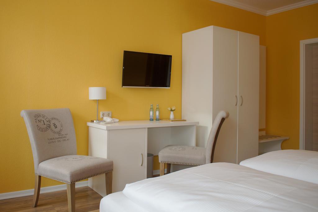 Hotel Am Obermarkt Фрайберг Экстерьер фото